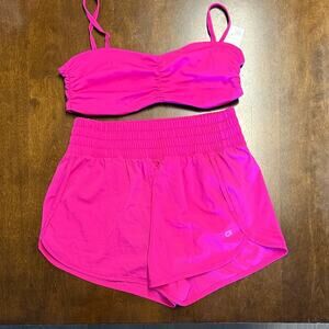 Gap Fit High Rise Running Shorts & Power Low Impact Bra Set Bright Hot Pink S/M